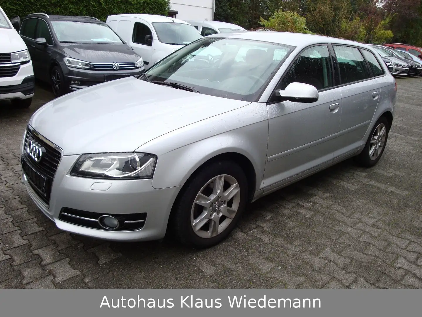 Audi A3 1.4 TFSI Sportback Attraction - 3. Hd./55 TKM Silber - 1