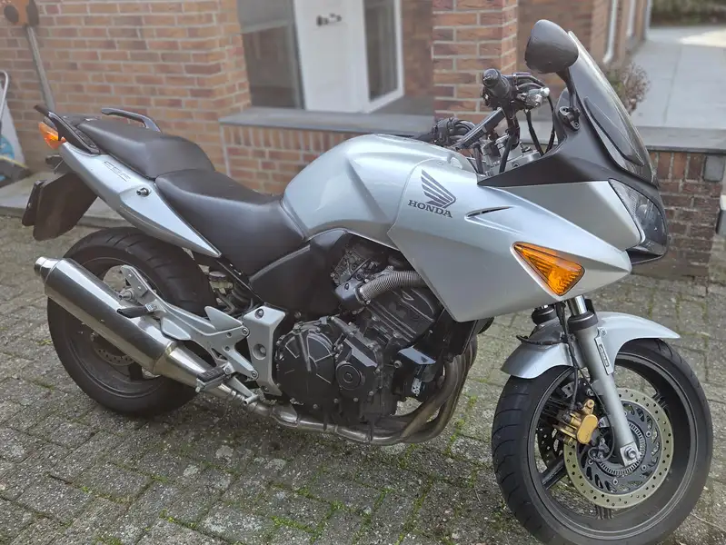 Honda CBF 600 - foto 3