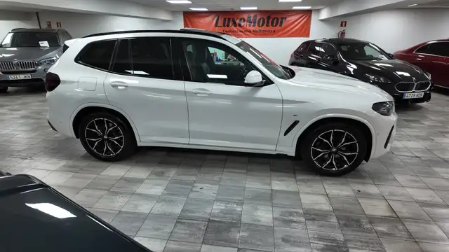 BMW X3 view 7