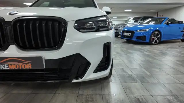 BMW X3 view 9