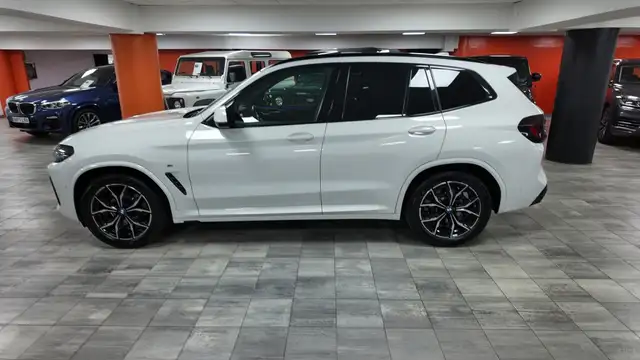 BMW X3 view 3