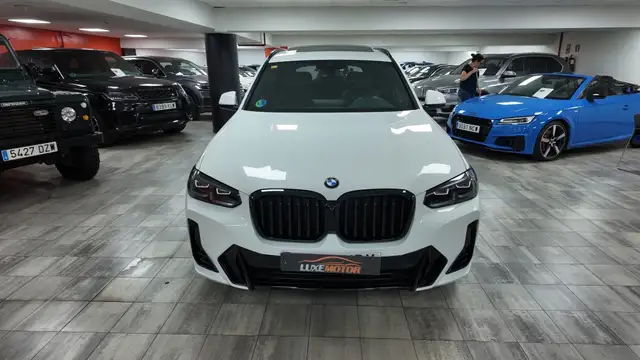 BMW X3 view 2