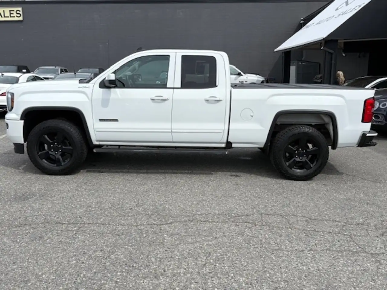 GMC Sierra 1500 снимка GMC Sierra 1500