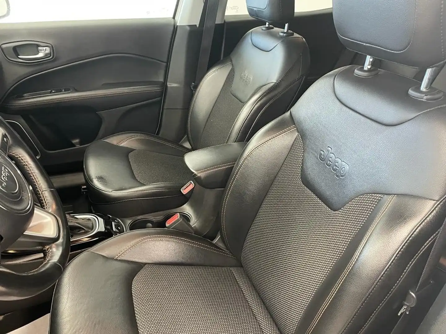 Jeep Compass II 2017 2.0 mjt Limited 4wd 140cv auto my19 Bianco - 2