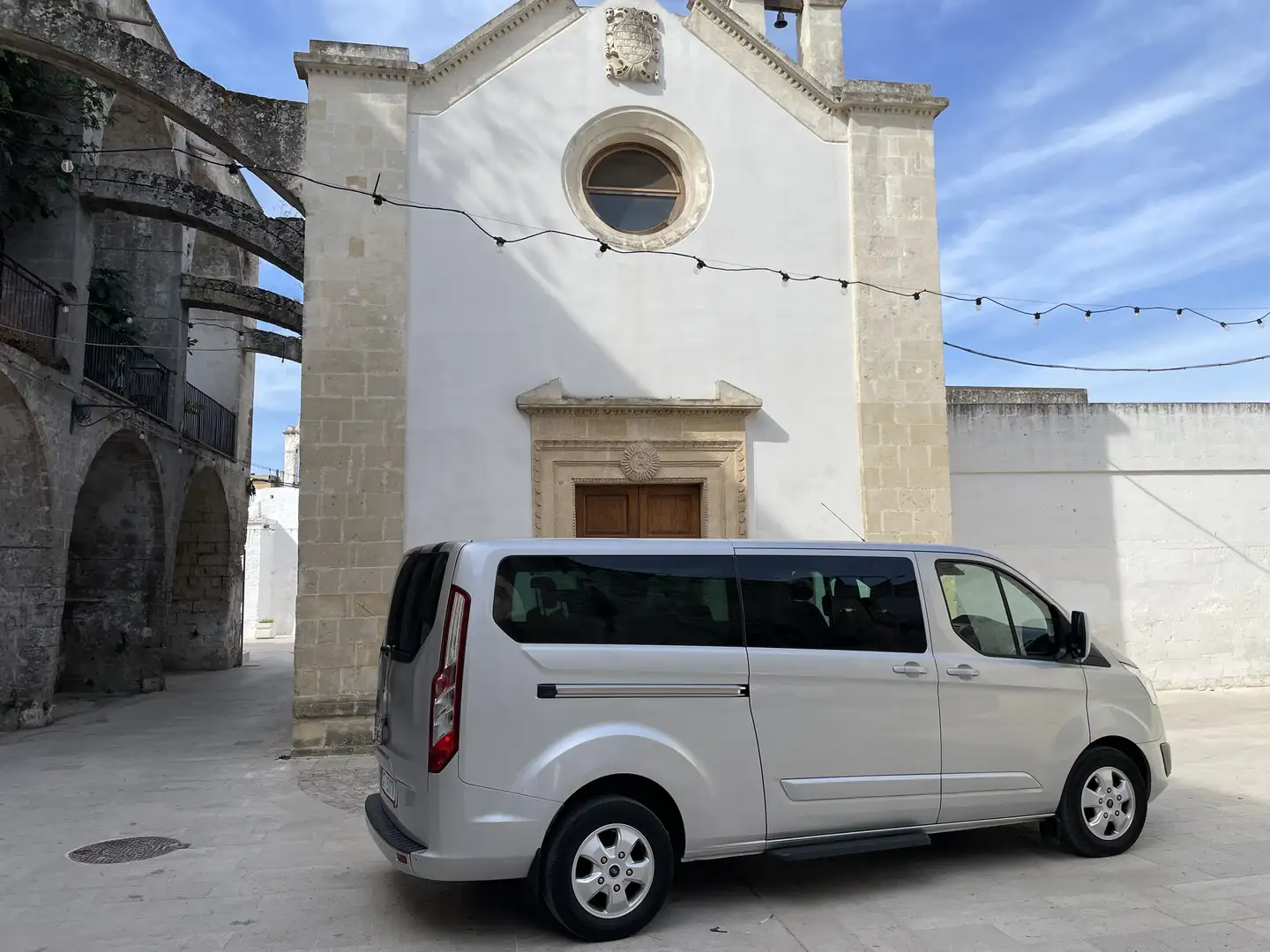 Ford Tourneo Custom 9 posti passo lungo - 1