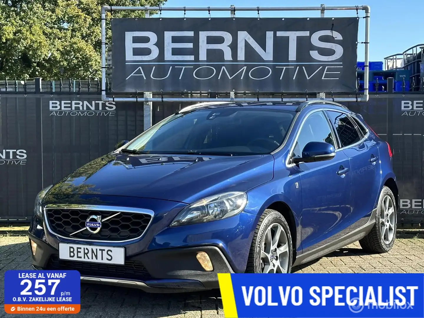 Volvo V40 Cross Country T4 AWD Ocean Race|5 Cilinder|Bluetooth Albastru - 1
