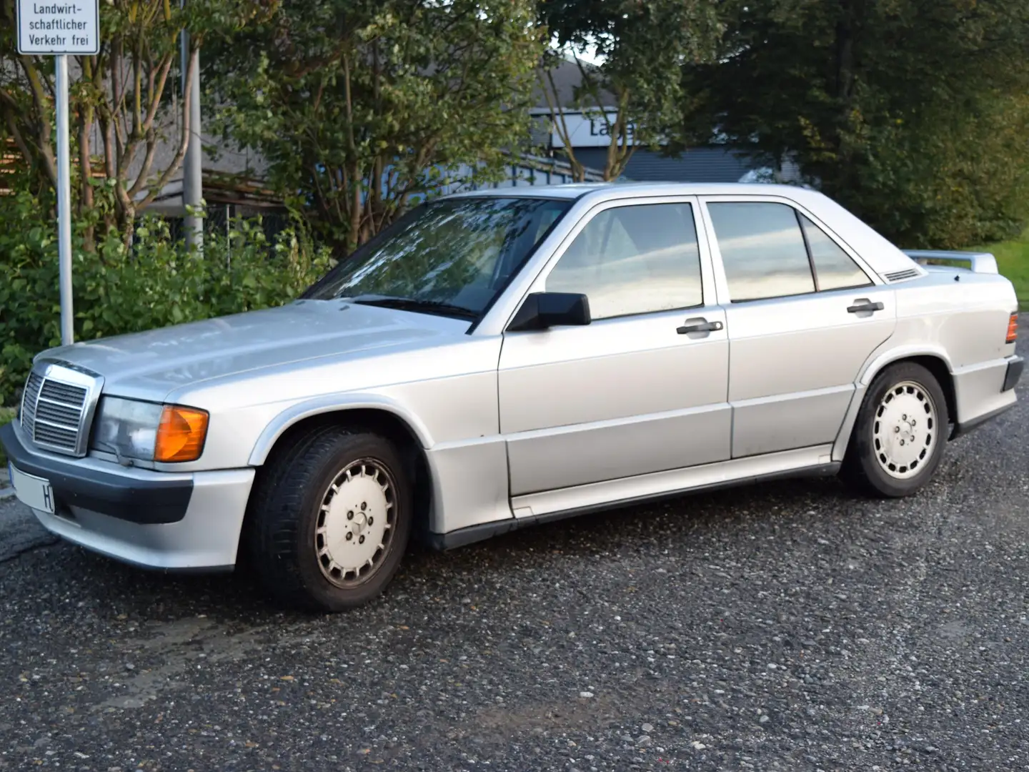 Mercedes-Benz 190 190 E 2.5-16 Silber - 1