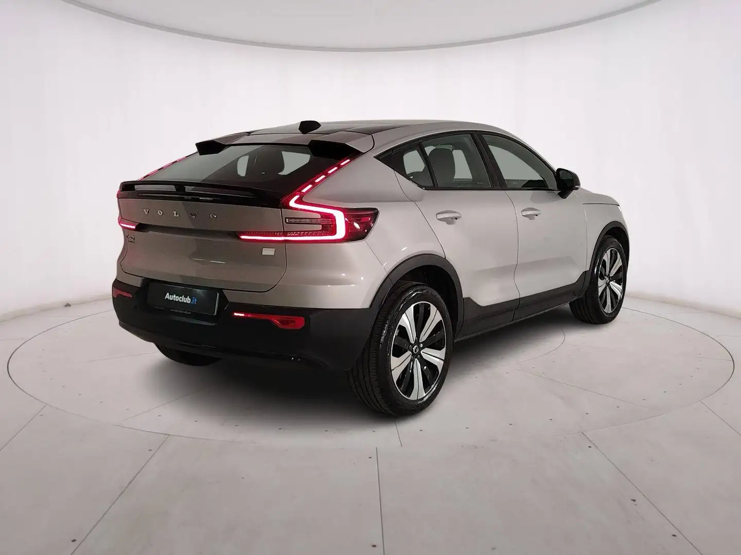 Volvo C40 Single Motor Plus FWD Ezüst - 2