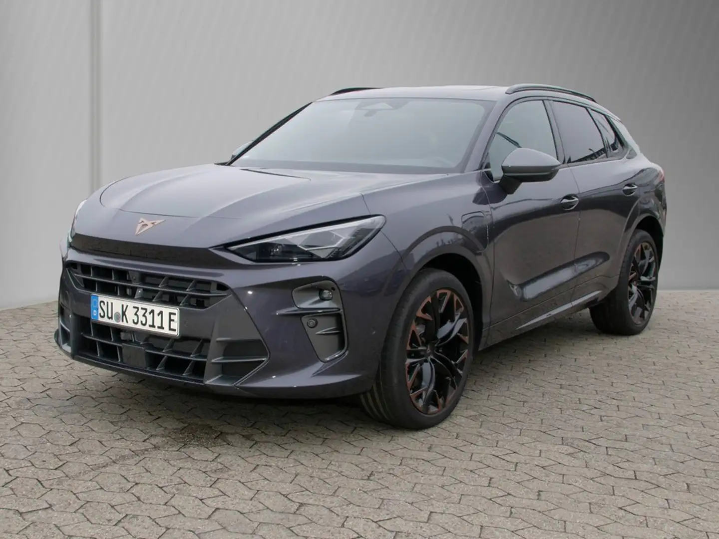 CUPRA Terramar VZ 1.5 e-Hybrid 6-Gang-DSG Schwarz - 2