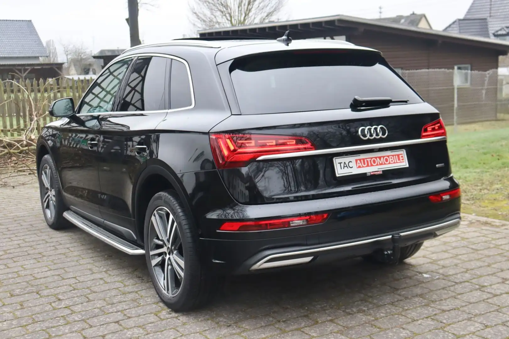 Audi Q5 50TDI quattro PANO MATRX HUD AHK B&O KEYLESS Noir - 1