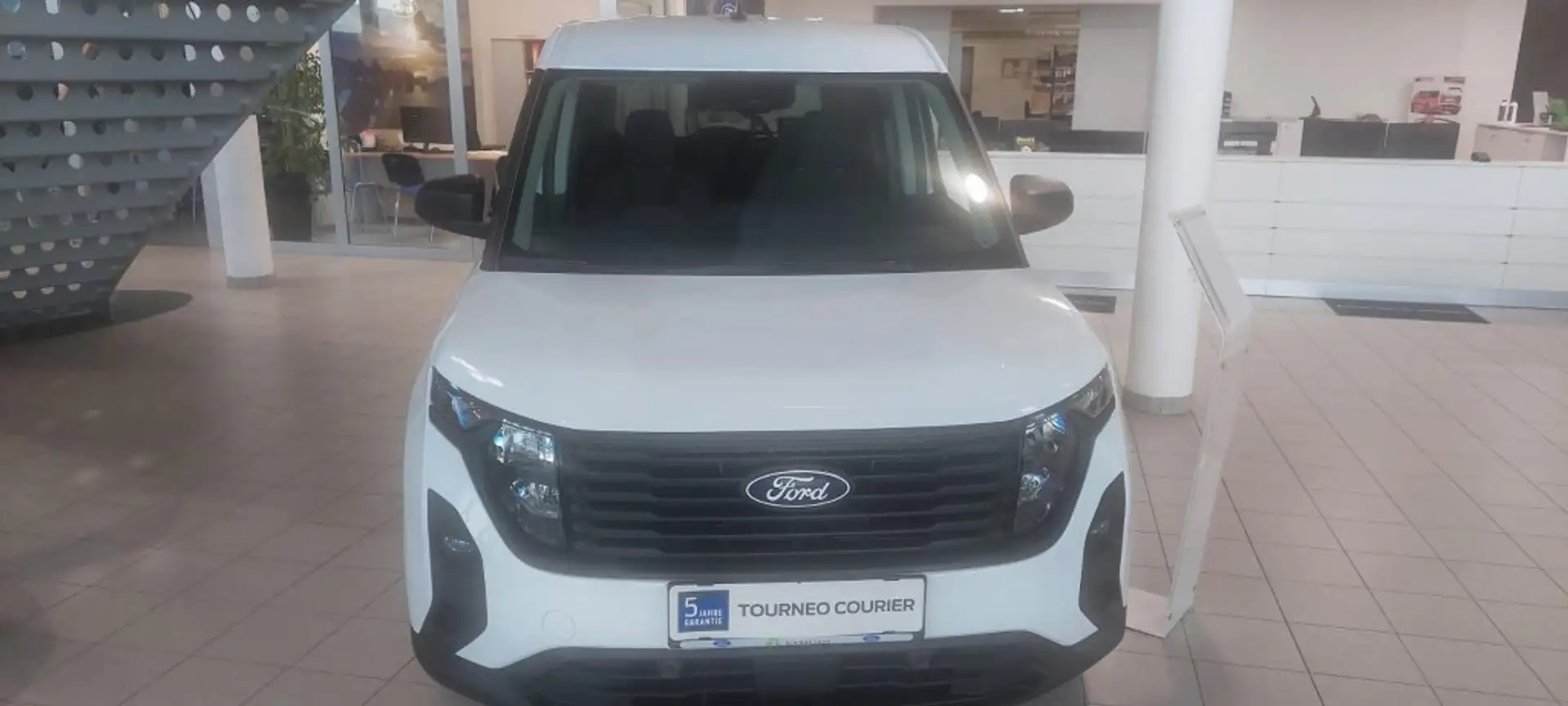 Ford Tourneo Courier Trend 1,0 EB 125P M6 Blanco - 2