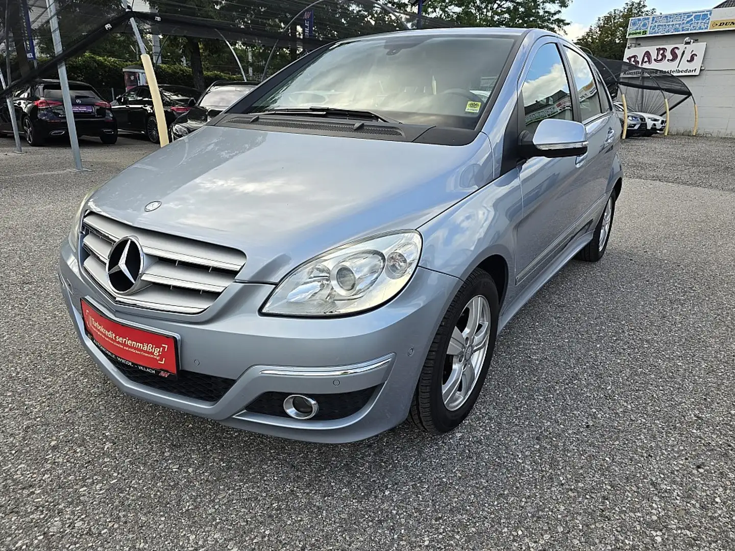 Mercedes-Benz B 200 Blau - 1