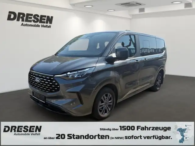 Ford Tourneo Custom 320 L1 AWD Titanium + Anhängerkupplung + Technolog