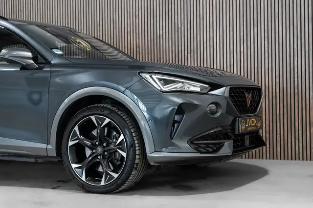 Cupra Formentor view 6