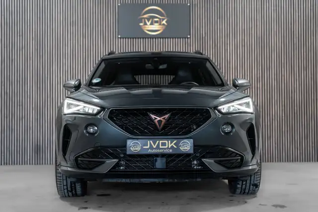 Cupra Formentor view 5