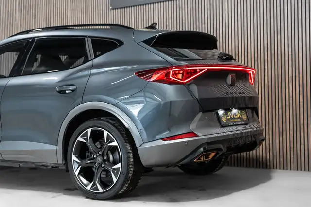 Cupra Formentor view 7