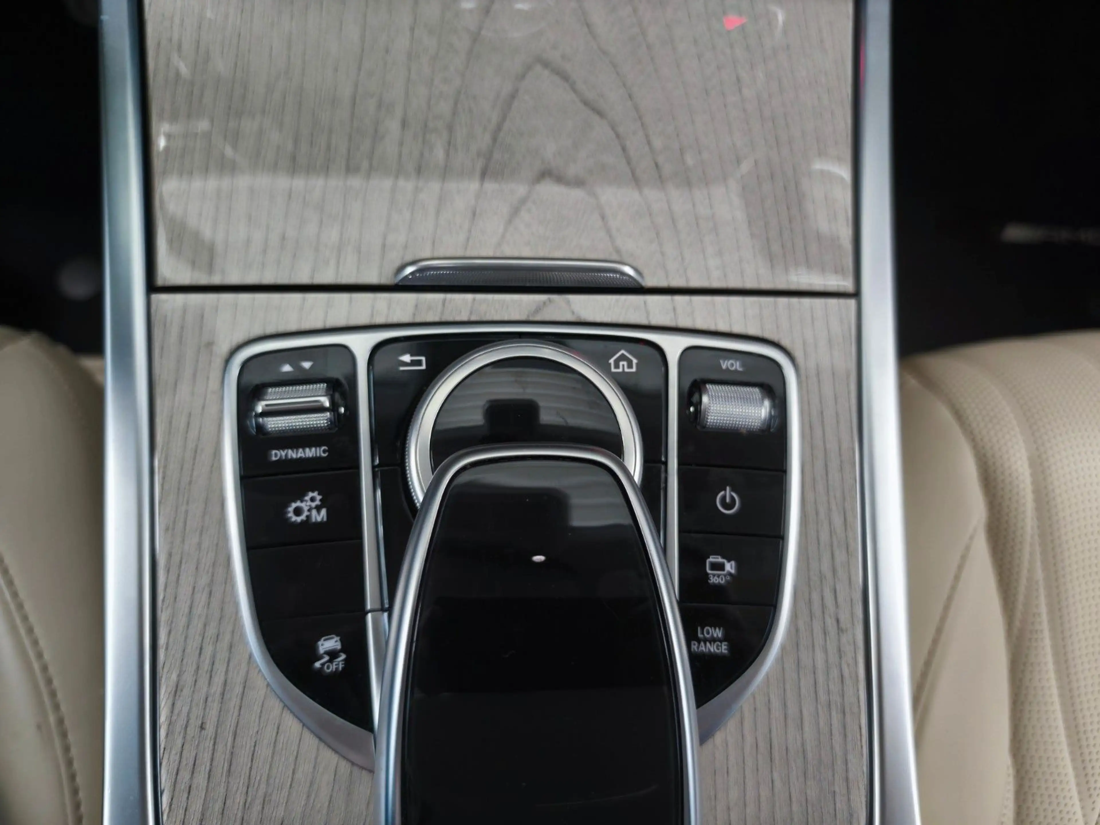 Mercedes-Benz G 400 d AMG Line | Mulimedia | Vollausstattung — photo 13