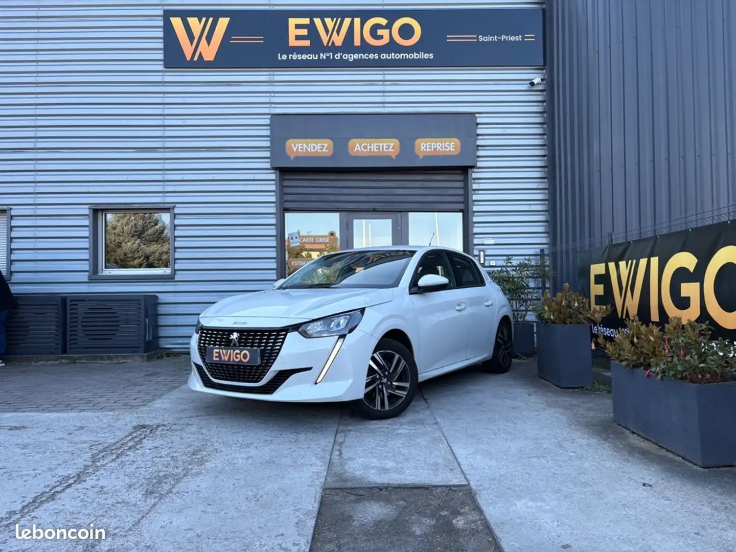 Peugeot 208 generation-i 1.2 100ch entretien constructeur carplay Blanc - 1