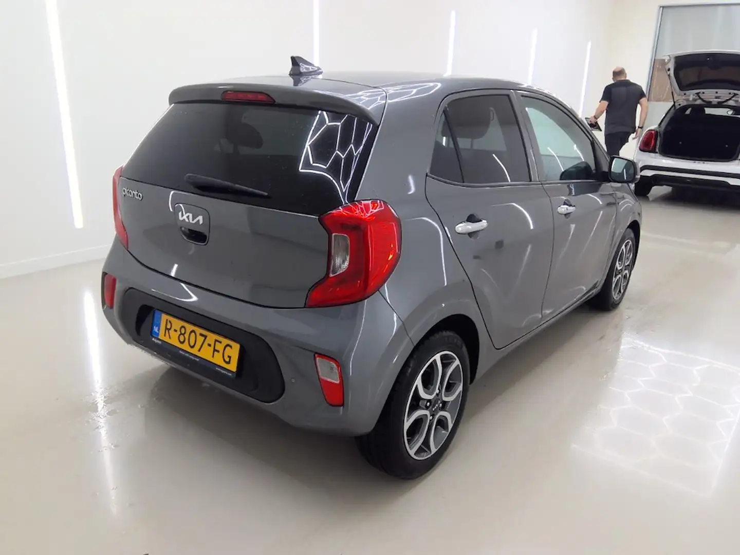 Kia Picanto 1.0 DPi DynamicPlusLine Luxe 7.700km!! Org. Ned. Gris - 2