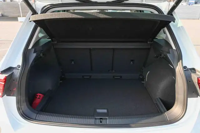 Volkswagen Tiguan view 9