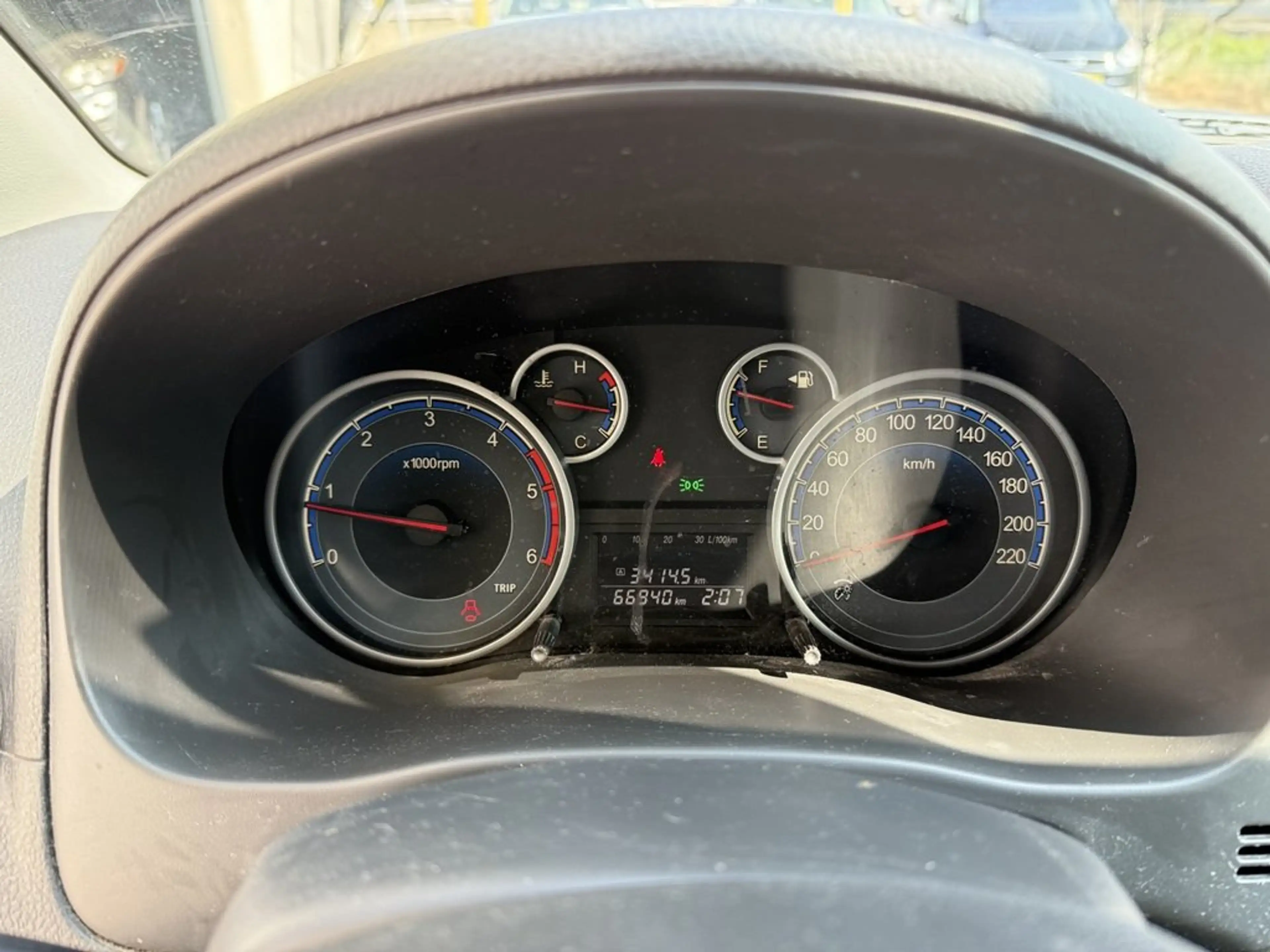 Suzuki SX4 2,0 GL-A DDiS "special" 4WD *** erst 66.000 km !!! — photo 7