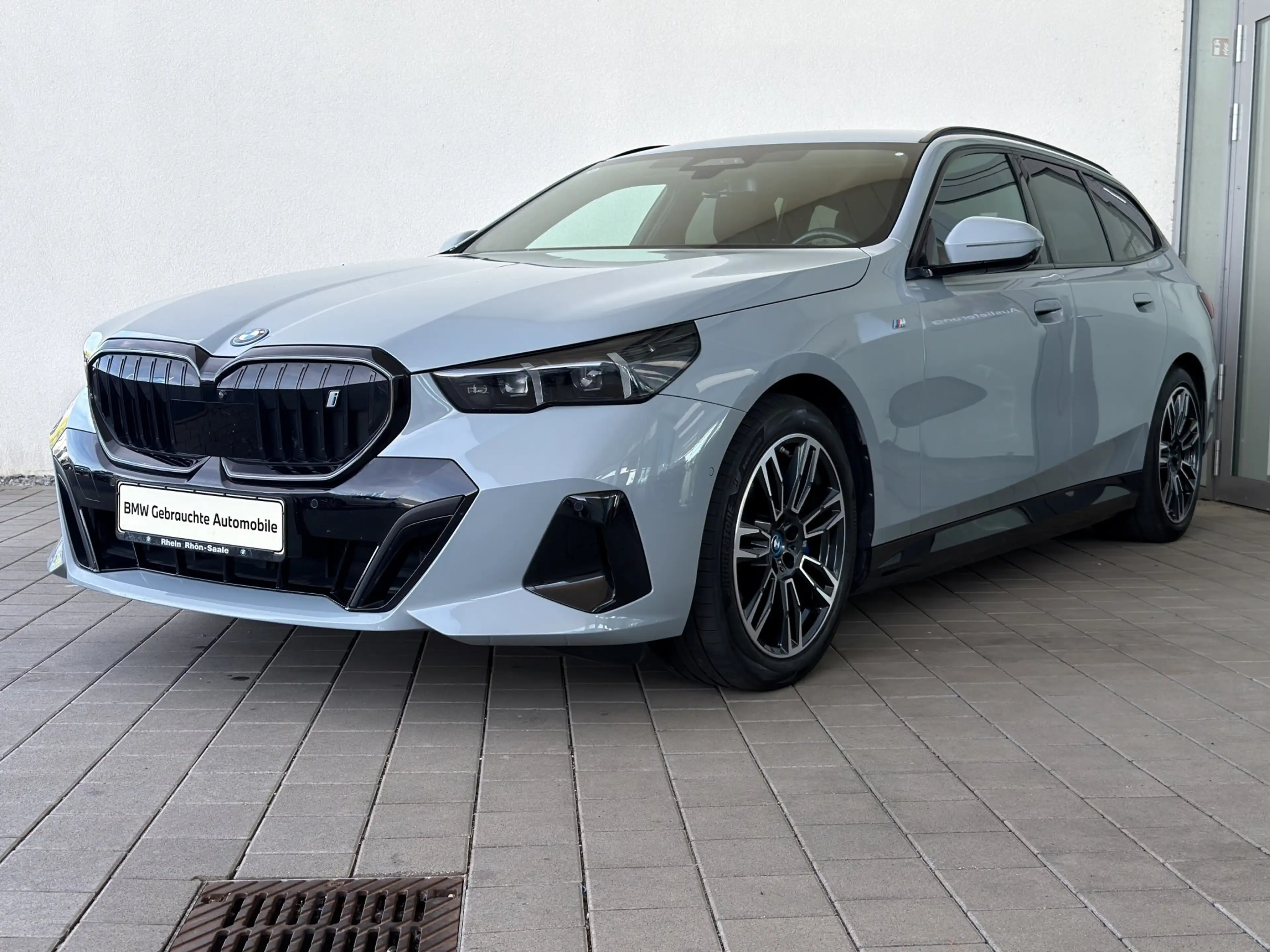 BMW i5 eDrive40 Touring M Sport AHK.SSGL.DAB.H/K.LED — photo 2