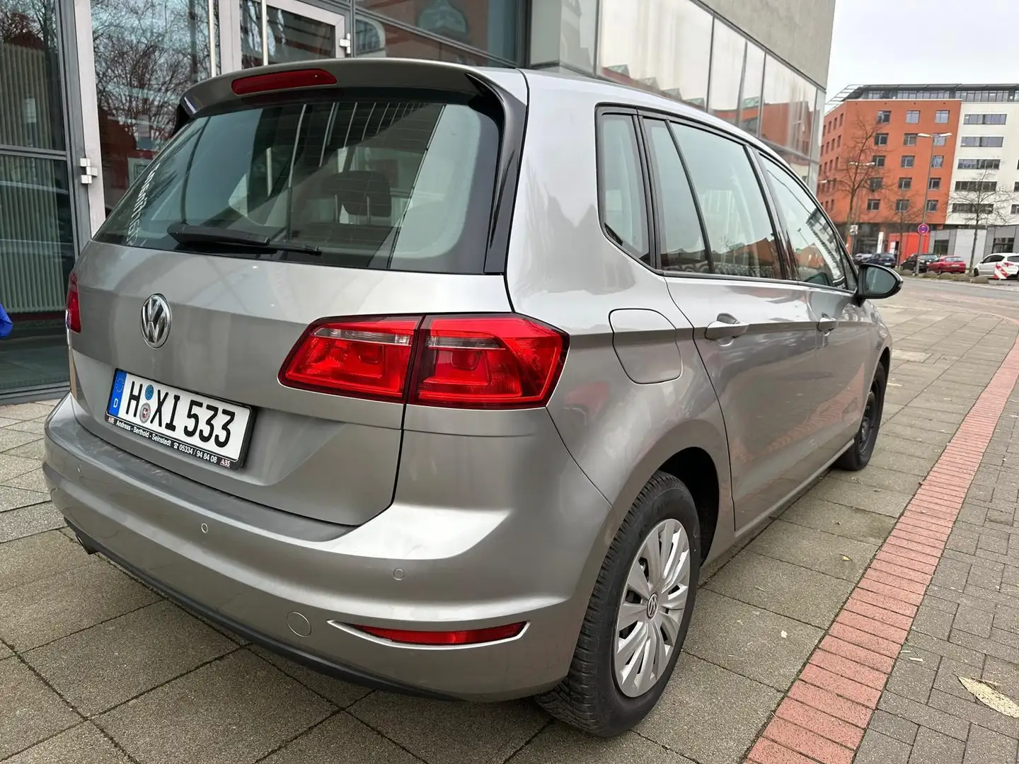 Volkswagen Golf Sportsvan 1.6 TDI BlueMotion Technology Comfortline - 2