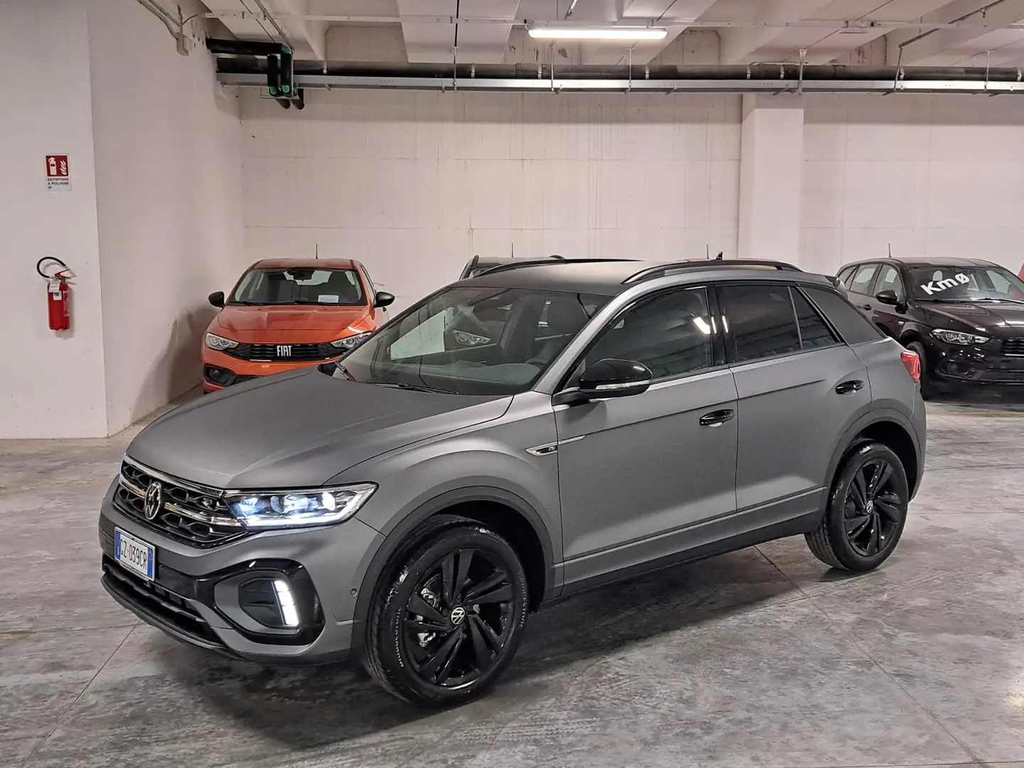 Volkswagen T-Roc 1500 TSI ACT 150CV R-Line Plus ***Km. Zero*** Grigio - 1