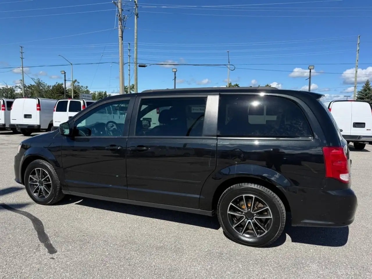 Dodge Grand Caravan photo Dodge Grand Caravan