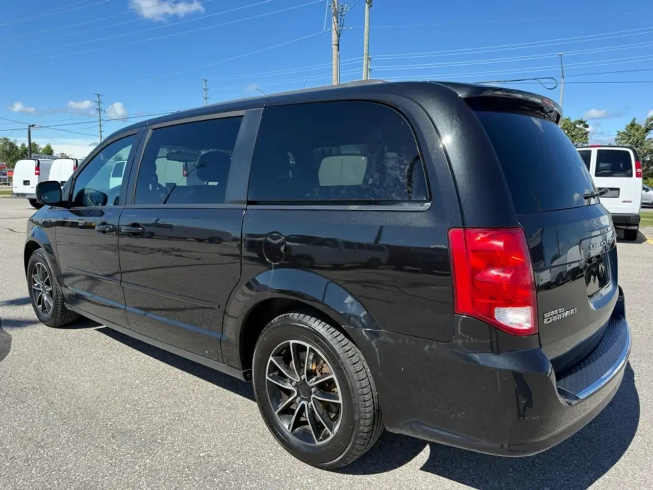 Dodge Grand Caravan photo Dodge Grand Caravan