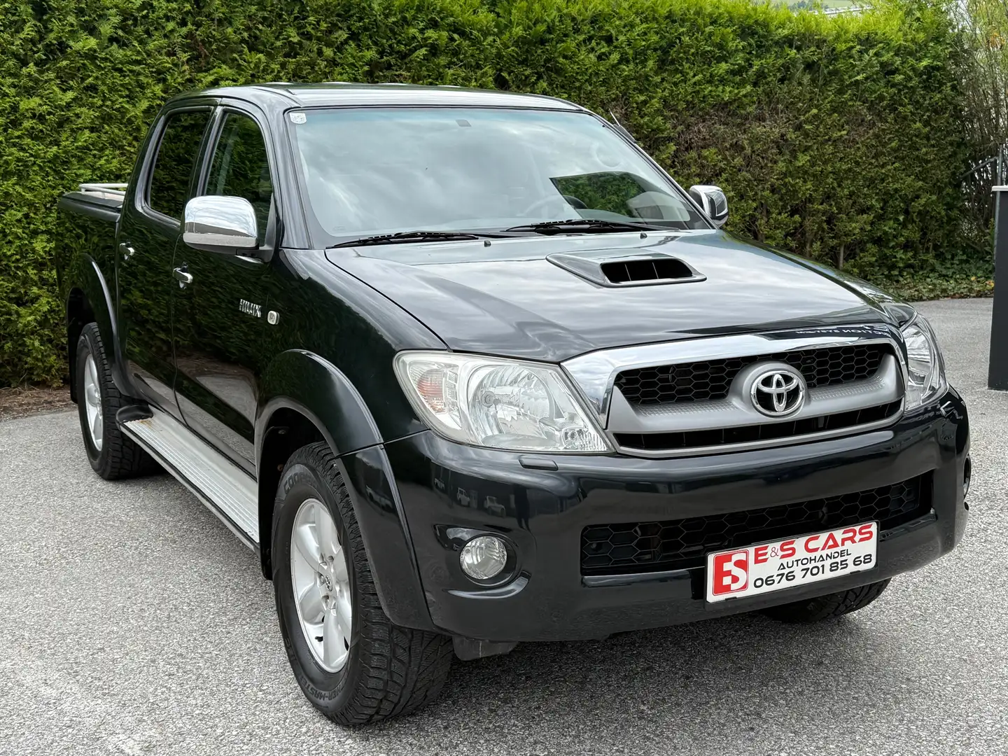 Toyota Hilux Double Cab Life 3,0d 4x4 Automatik *Pickerl* Noir - 1