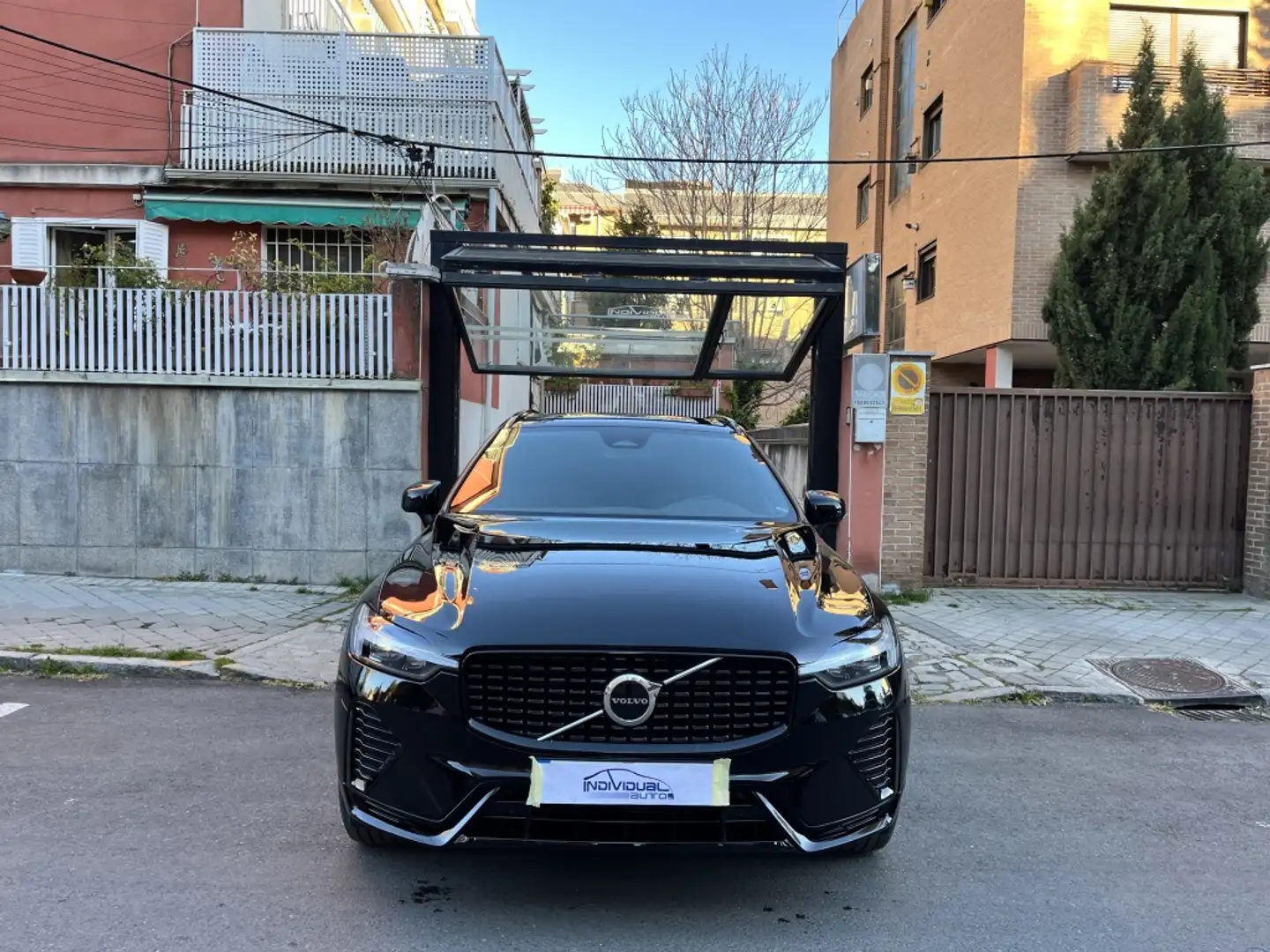 Volvo XC60 B4 Plus Dark Negro - 1