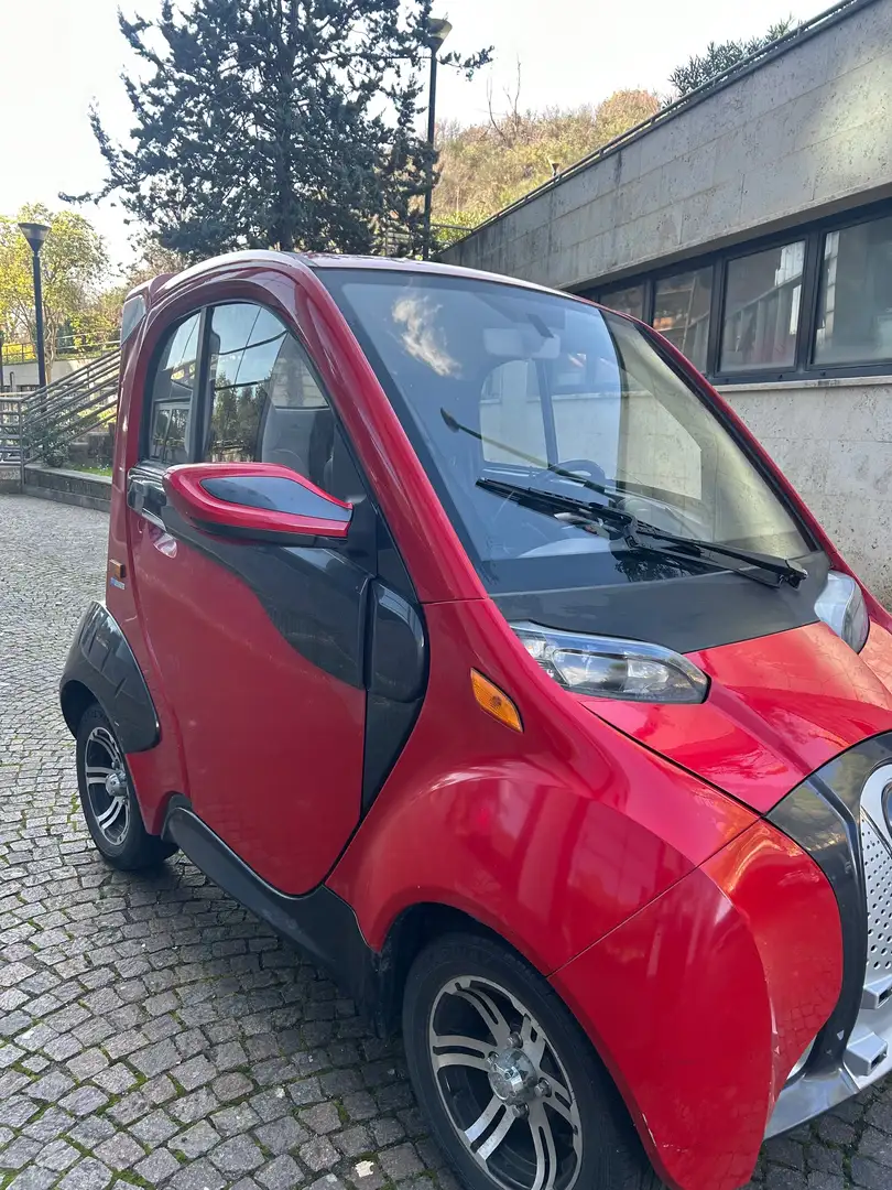 XEV Kitty km 10000 si guida a 16 Anni L7 Rot - 2