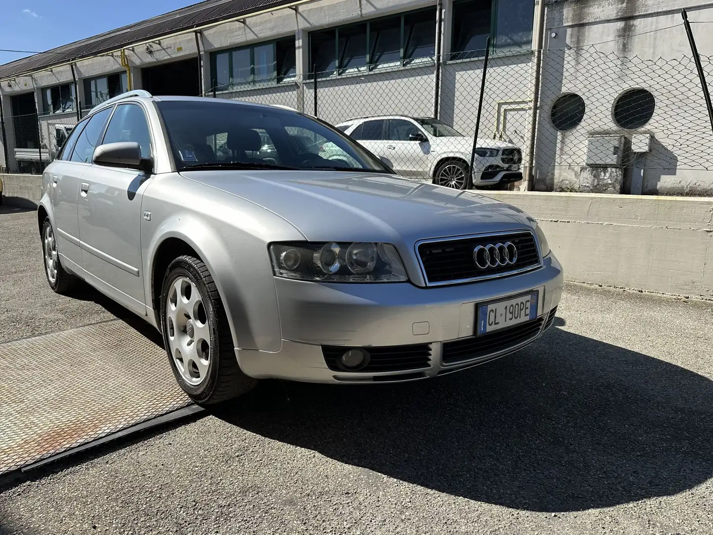 Audi A4 A4 1.9 TDI/130 CV cat Avant Gris - 1