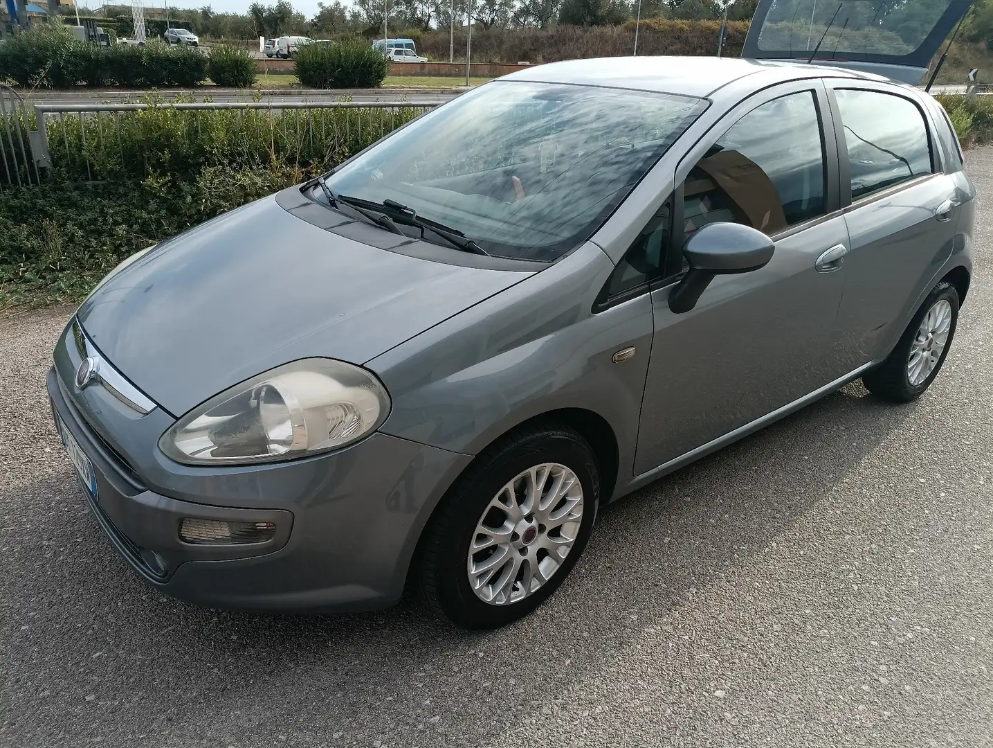 Fiat Punto Evo 5p 1.3 mjt Dynamic 90cv dualogic - 1