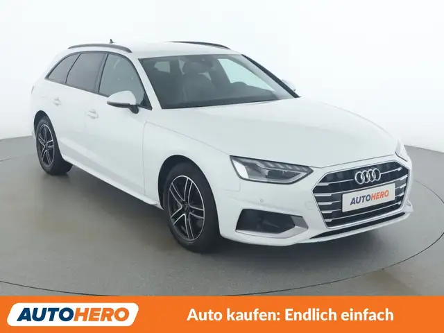 Audi A4 view 8