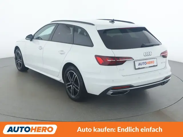 Audi A4 view 4