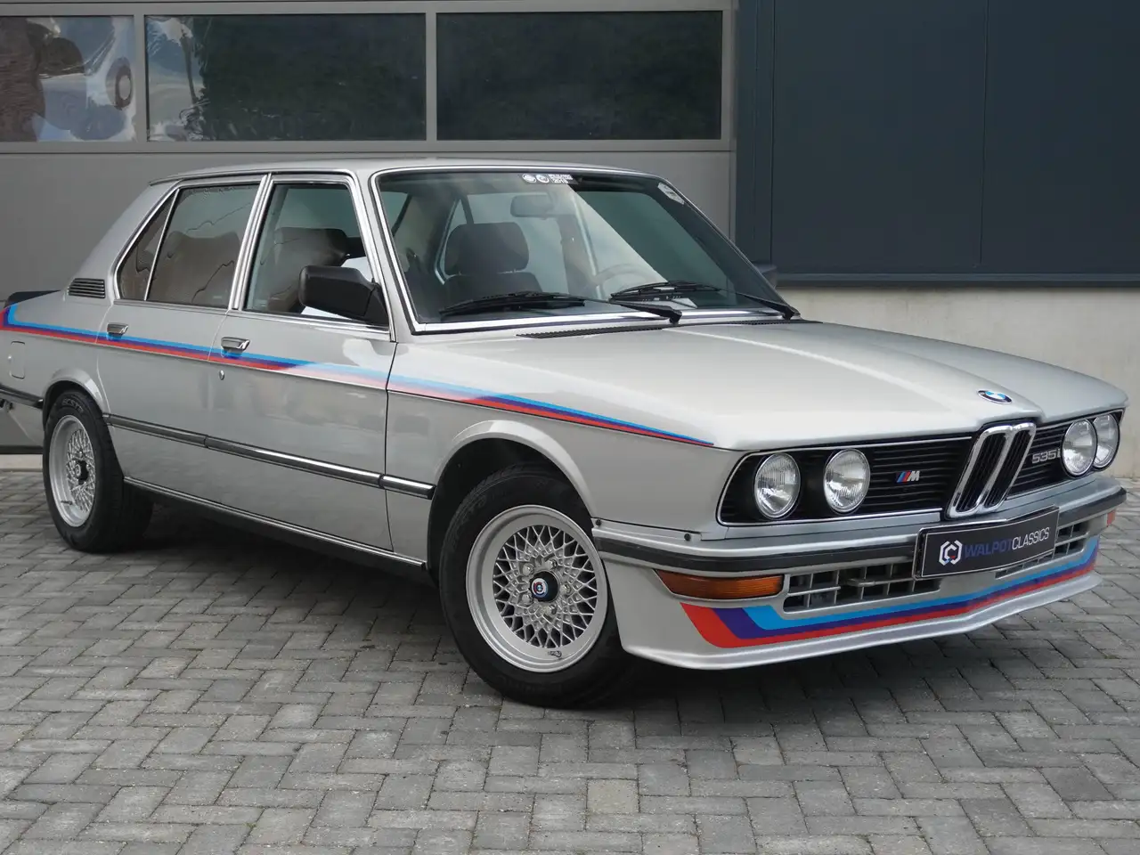 BMW 535 M535i E12 SHOWROOMSTAAT, foto 2
