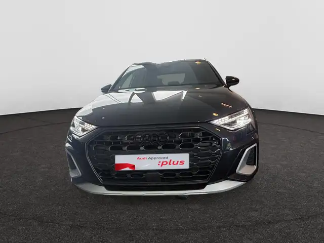 Audi A3 view 3