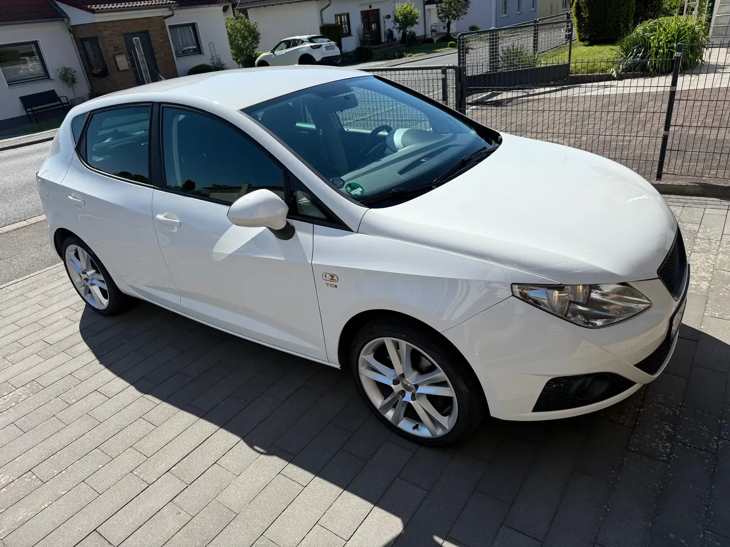 SEAT Ibiza Ibiza Diesel  5-Türer 1.6 TDI CR Sport Weiß - 1