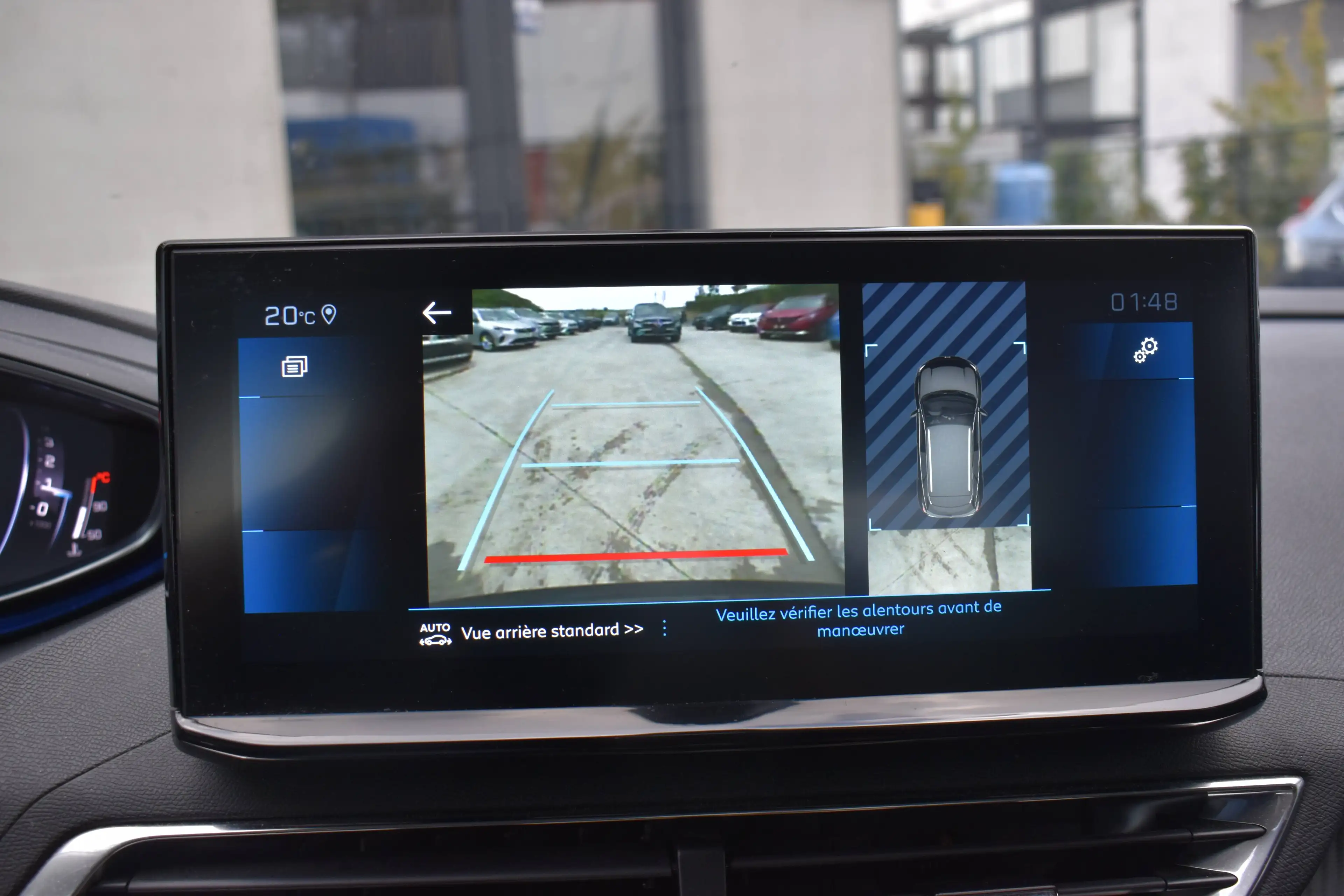 Peugeot 3008 1.2 eat-8 Allure Pack * Navi / Led / Carplay * — photo 13