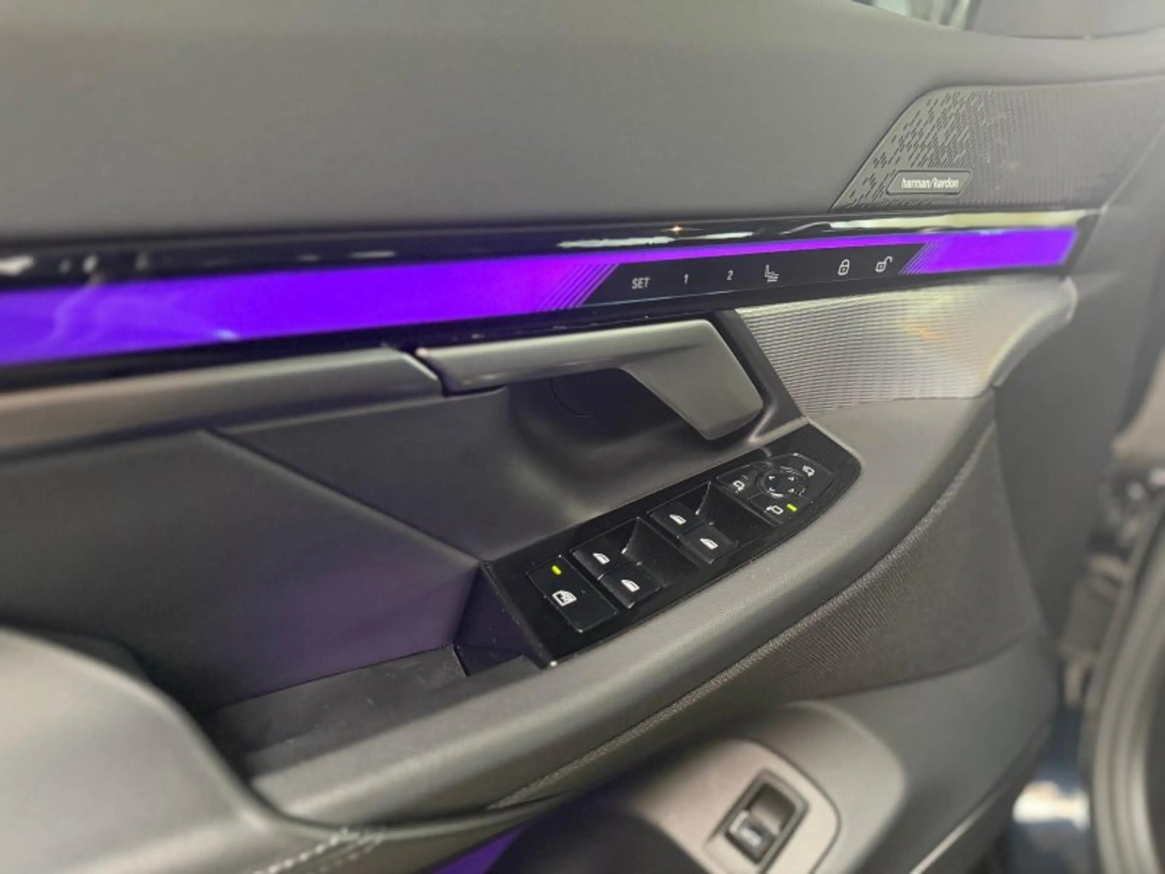 BMW i5 40 eDrive M Sport Panoramadach, 360°, Driving & Pa — photo 9