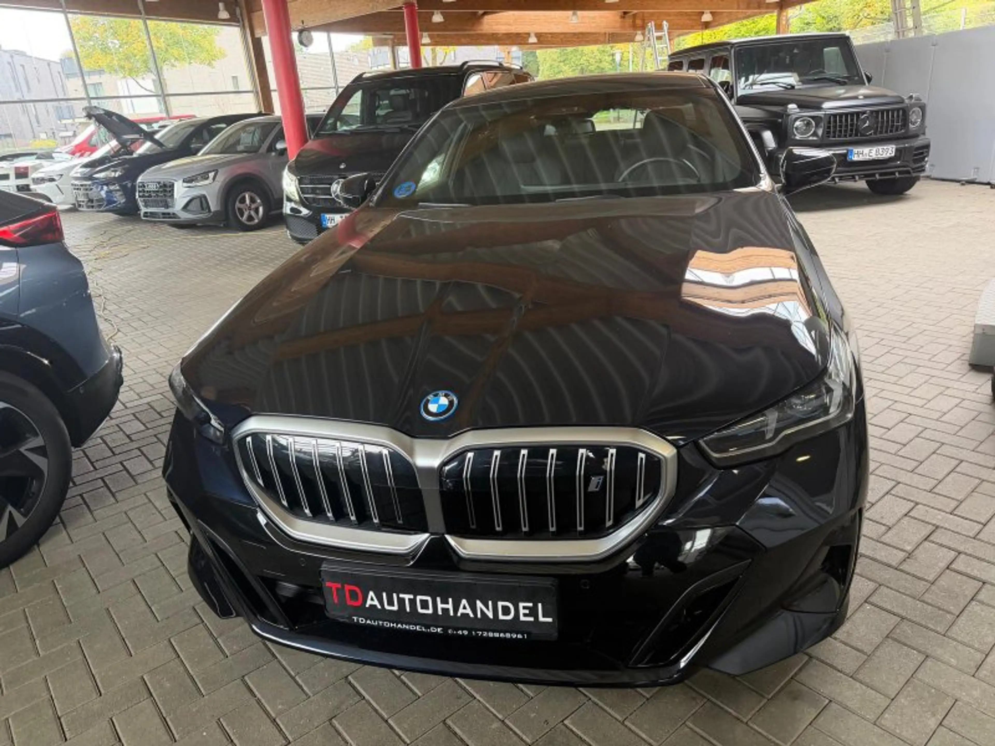 BMW i5 40 eDrive M Sport Panoramadach, 360°, Driving & Pa — photo 2