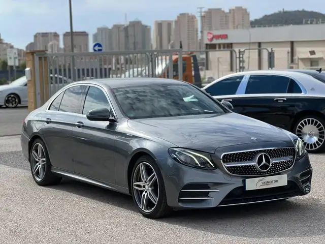 Mercedes-Benz E 350 350d 9G-Tronic