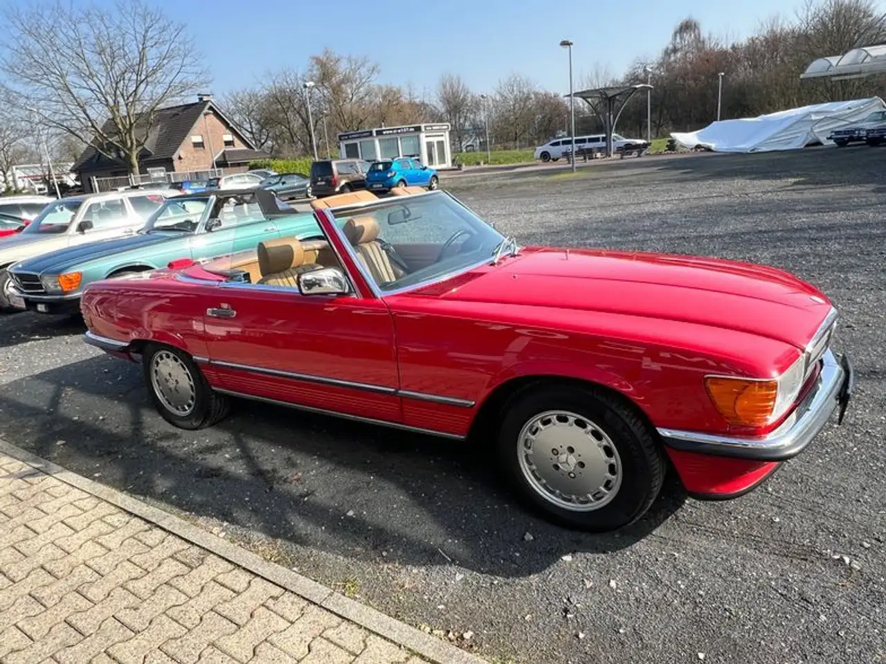Mercedes-Benz SL 560 Signalrot / Leder Dattel, foto 4