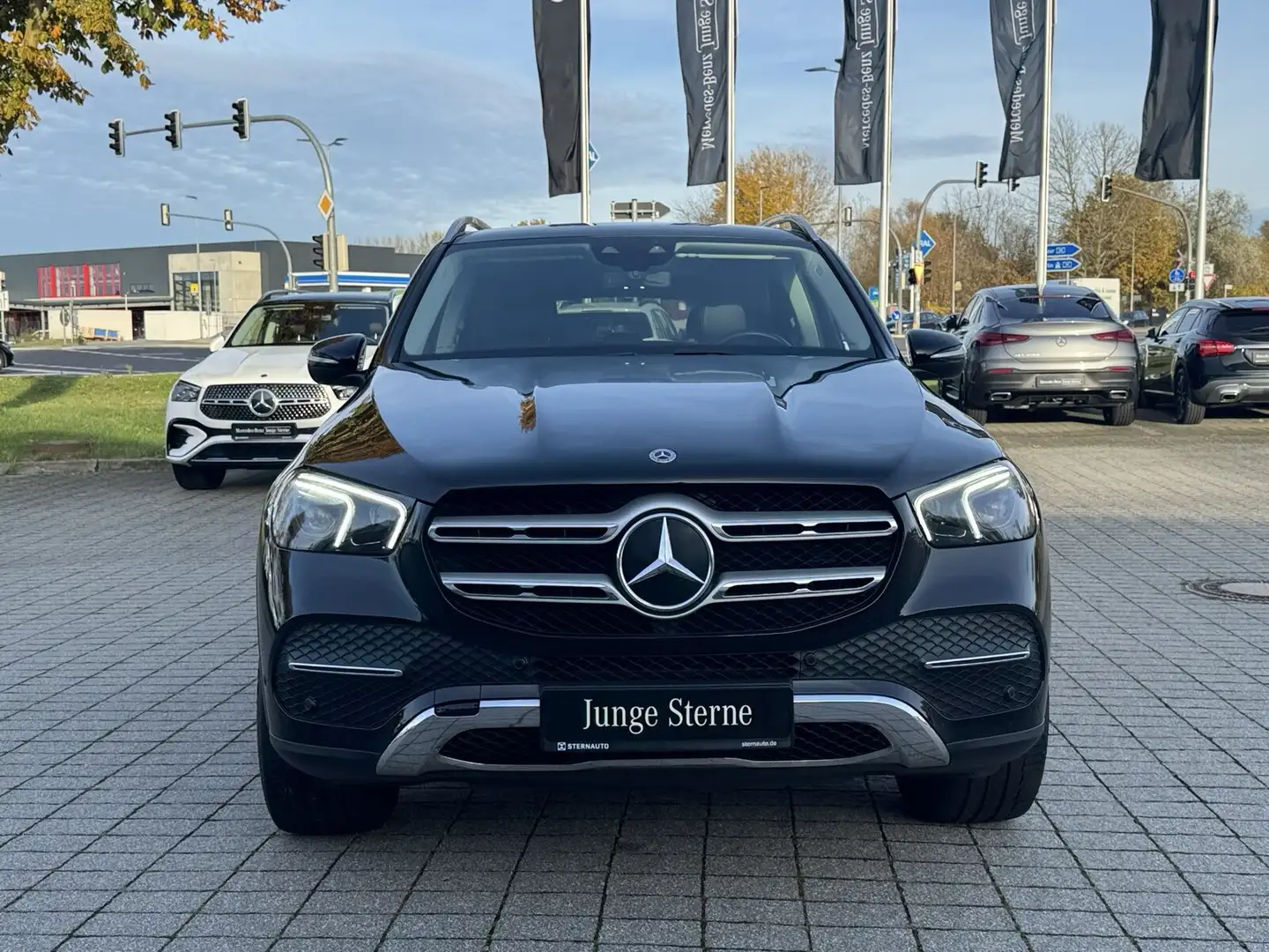 Mercedes-Benz GLE 350 GLE 350 de 4M Navi/Pano.-Dach/Autom./Klima/LED Zwart - 2
