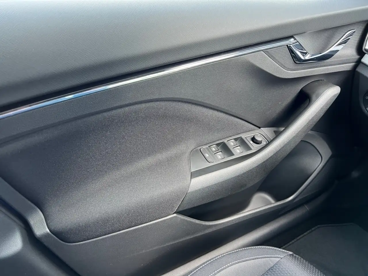 Skoda Scala Tour 81kw TSI *PDC*SHZ*AHK*LED-Scheinwerfer*, миниатюра 15