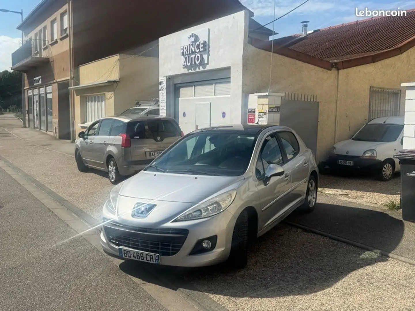 Peugeot 207 1.6 hdi 92 ch féline Gris - 2