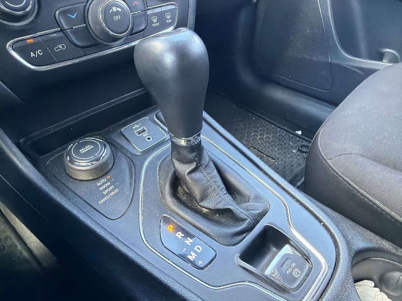 used 2019 Jeep Cherokee car, priced at $12,495
