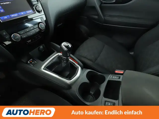 Nissan Qashqai view 25